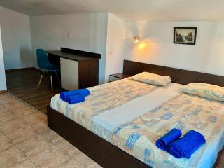 Paunovi Guest House - Primorsko - 6