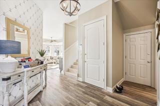 34 Bradley Circle - 1