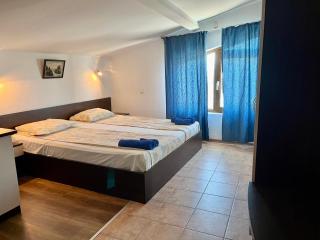 Paunovi Guest House - Primorsko - 8