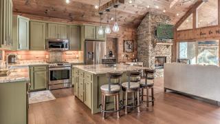 Eagles on the Ridge - 4