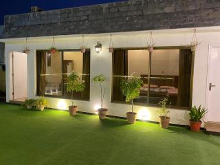 A Cozy Home Sweet Home - 0