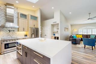 The Grand Haven Estate - Phoenix - 3
