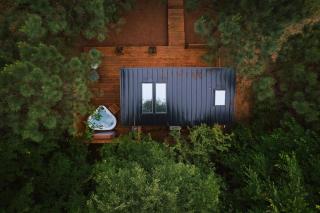Luxury tiny house with hot tub and private deck! - 7