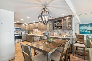 Beach House 203D-by Holiday Isle Properties - 5