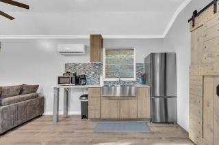 Private Modern King Guesthouse - Athens - 5