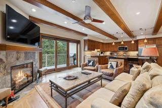 Lodge at Lionshead 360 - 8