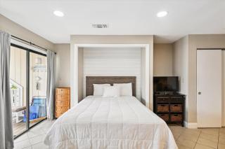 Sandpiper Cove 8132- by Holiday Isle Properties - Destin - 2