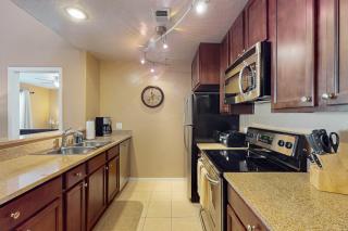 Charming Hideaway - 3