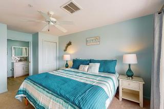 Oasis on the Bay unit 210 - 2