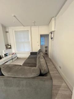 1 Bedroom Cosy Spacious - Londra - 4