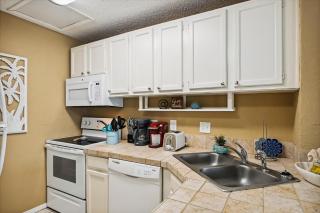 Sandpiper Cove 8226- by Holiday Isle Properties - Destin - 2