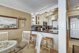 Destin on the Gulf 501-By Holiday Isle Properties - Destin - 0