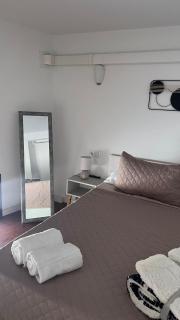 HINIESTA Centro Duplex de 2 dormitorios y 2 baños - Sevilla - 6