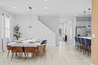 Magical 8 bd Family Retreat Close to Parks 2311 - 3