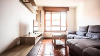 Apartamento con plaza de garaje y ascensor en A Guarda - 8