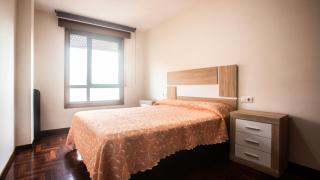 Apartamento con plaza de garaje y ascensor en A Guarda - 6