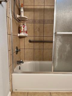 Cozy Suite with On Site Parking Close to Downtown and UC Davis Medical Center - Sacramento - 4