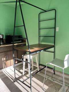 Cozy Suite with Private Patio Close to Downtown and UC Davis Medical Center - 1