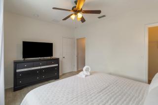 5-3 Pool Home Located In Sunset Ridge Community! - Davenport - 4