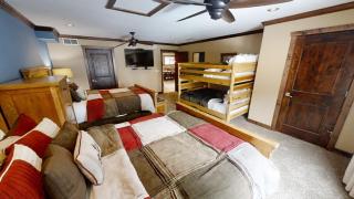 Trails End - Hot Tub - WiFi - Fireplace - Washer -Dryer - Fenced In Backyard - Red River - 6
