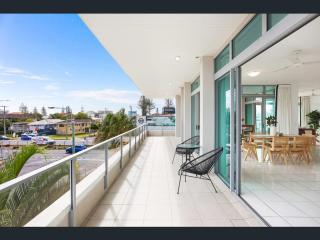 Mermaid Beach Luxury Penthouse - Gold Coast - 3