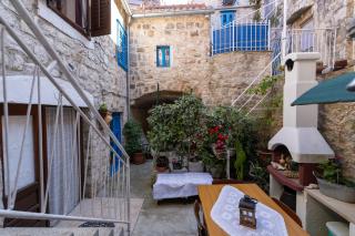 Apartments by the sea Stari Grad, Hvar - 22052 - Stari Grad - 3