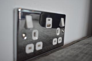 Luxury 2 Bedroom Northampton Townhouse with Balcony - 4