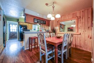 Valley Condo 119 - Creekside - WiFi - Hot Tub - Fireplace - Washer - Dryer - Playground - 7