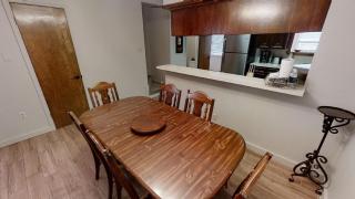 Valley Condo 121 - Creekside - WiFi - Pet Friendly - Hot Tub - Fireplace - Washer - Dryer - Playground - Red River - 5
