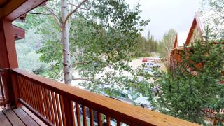 Valley Condo 124 - Creekside - WiFi - Hot Tub - Fireplace - Washer - Dryer - Playground - Red River - 2