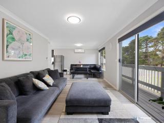 Wimbledon Heights Home - 8