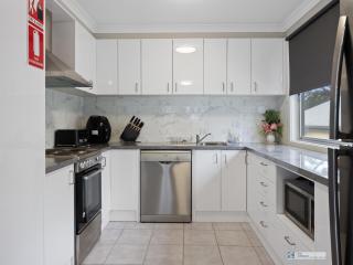 Wimbledon Heights Home - Wimbledon Heights - 4