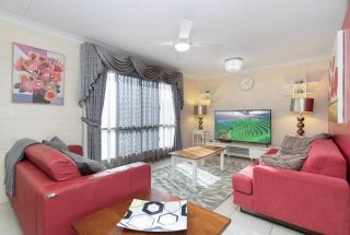 Entire Family Home with private pool - Townsville - 1
