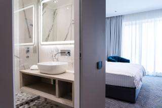 Sky Airport Hotel - Cluj-Napoca - 4