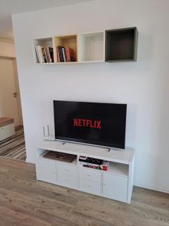 2 Rooms Apartment with Private Parking in the Best District of Brasov - Brasov - 8