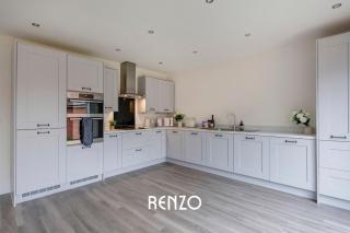 Spacious and Lovely 4-bed Home in Castle Donington by Renzo, Sleeps 6! - Castle Donington - 1