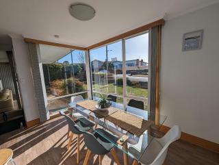 Devonport's Relax at Manning - Devonport - 7