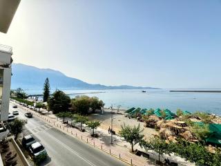 Seafront Luxury Apartment - Kalamáta - 1