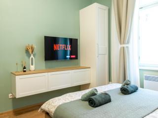 Modern & spacious apartment near the old town - Prague - 9
