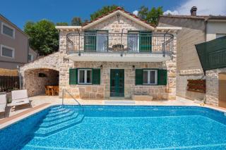 Villa Old House with Pool, Jacuzzi - Šumet - 7