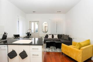 Shenkin Street 1BR Apartment - Tel Aviv - 0