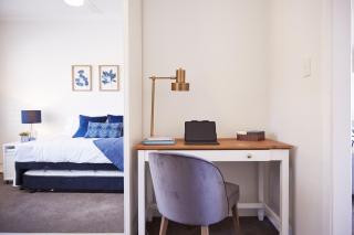 Bright And Spacious Family Home With Leafy Deck - Frenchs Forest - 7