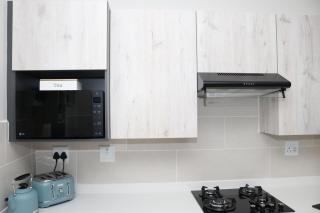 Blessing Suite- Serenity and Stuff Luxury Apartments - 4