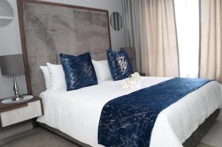 Blessing Suite- Serenity and Stuff Luxury Apartments - 1