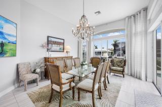 Stylish waterfront home with pool and private dock - 4