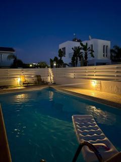 House with 2 bedrooms and Pool - Perivólia - 4
