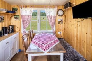 Tinyhouse Alpakawiese - Schlitz - 4
