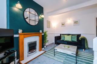 Quiet and Comfortable Home - Warrington - 3