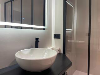 Completely renovated 2BR spacious & stylish Town House-AMAZING - Olbia - 2