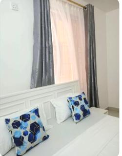 Orange blossom with Hot Shower water - Mombasa - 1